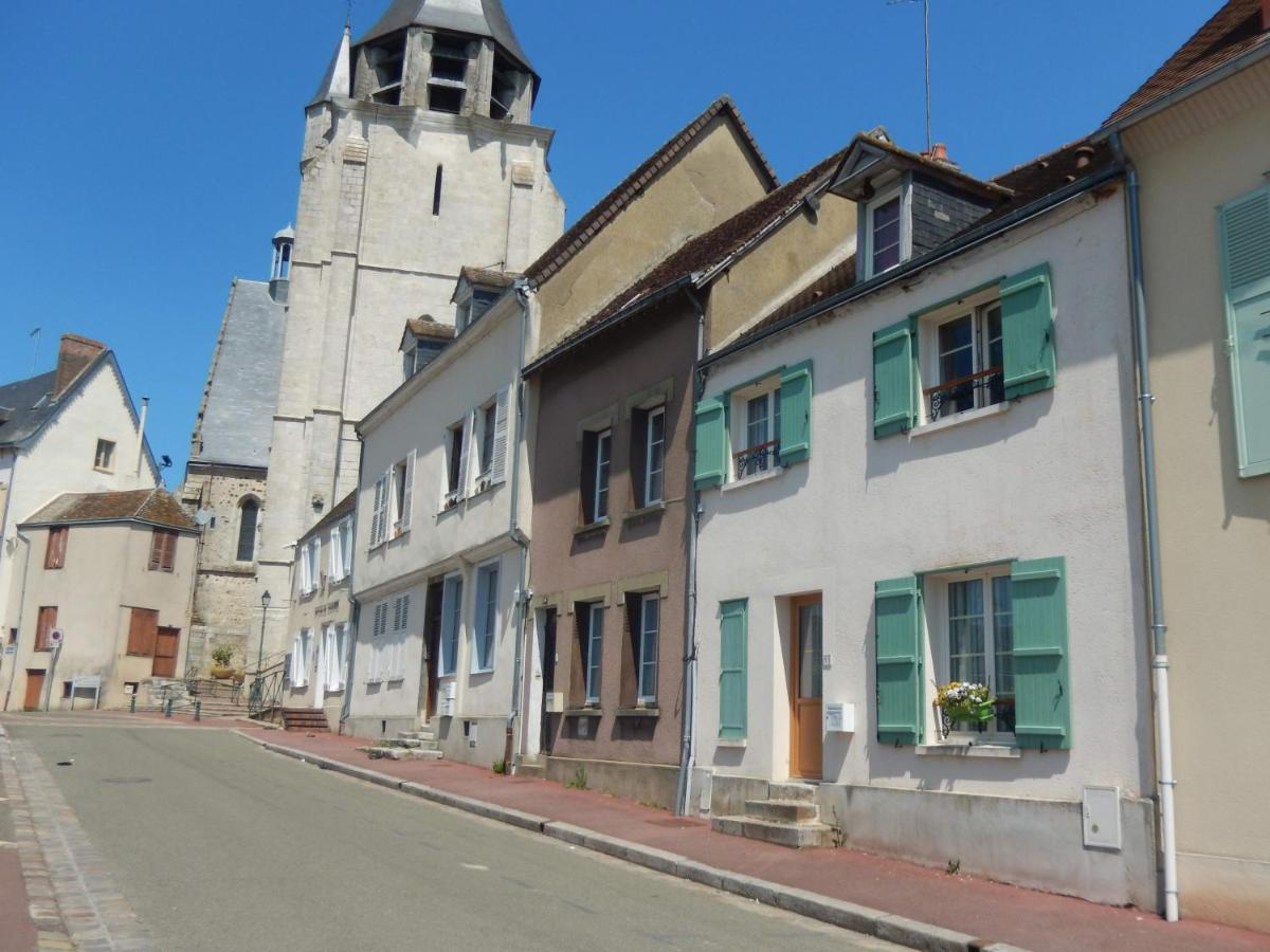 Willa Calme Et Verdure En Plein Coeur D Illiers Combray Zewnętrze zdjęcie